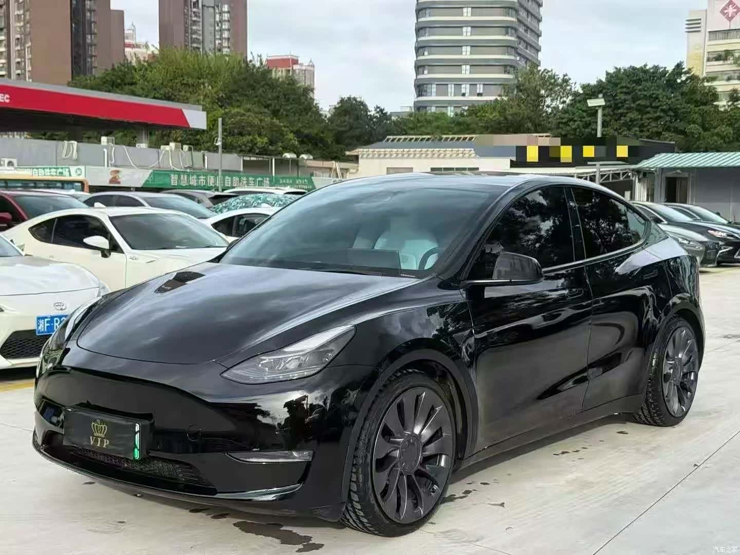 Tesla Model Y, 2022 1