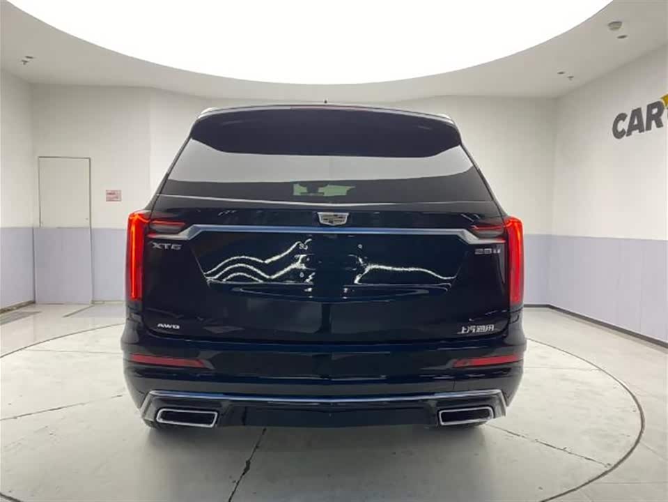 Cadillac XT6