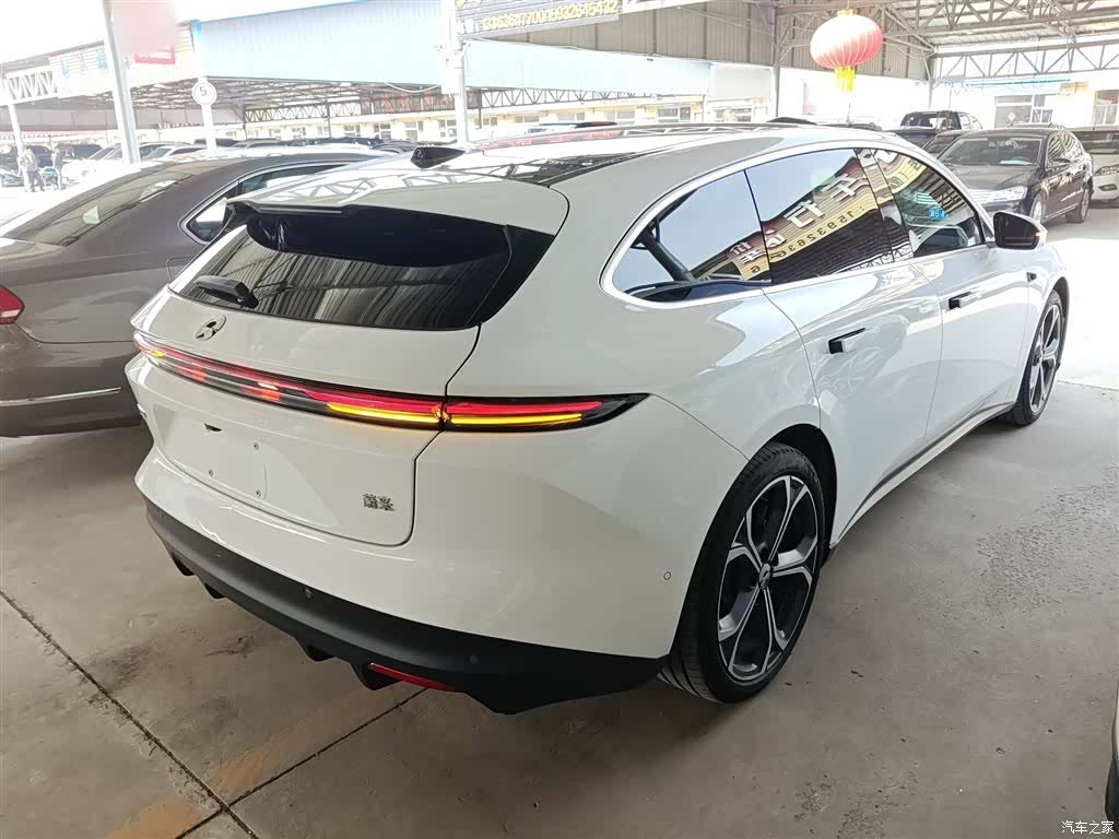 NIO ET5, 2024 все фото