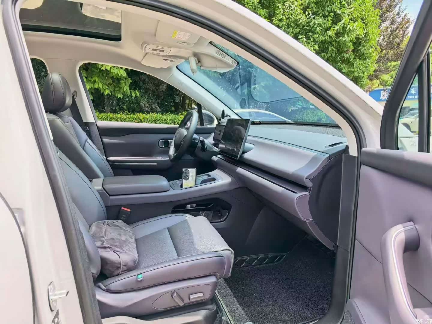 Leapmotor C10, 2024 6