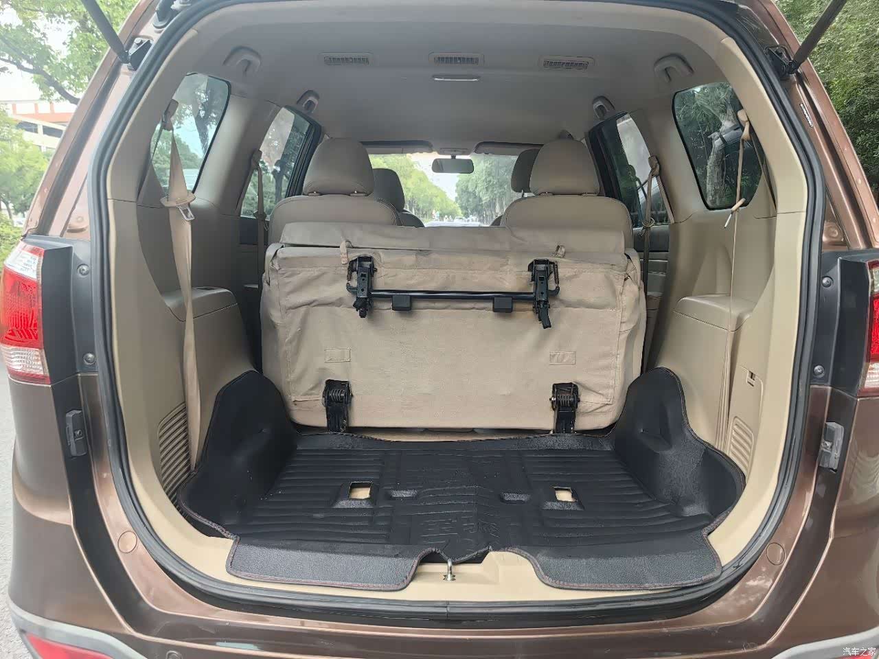 Wuling 730, 2015 14