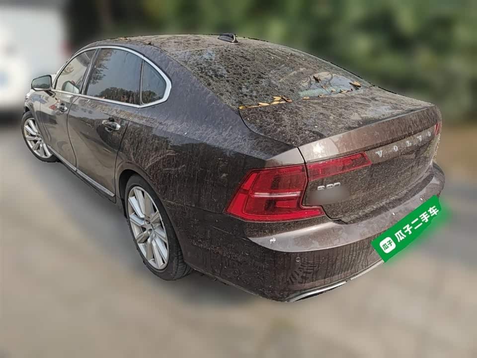 Volvo S90