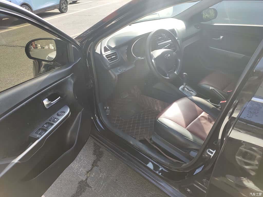 Kia K2, 2015 12