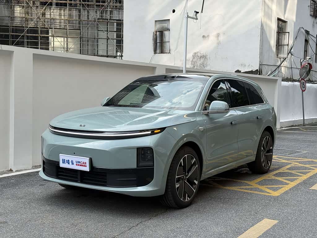 Li Auto L6
