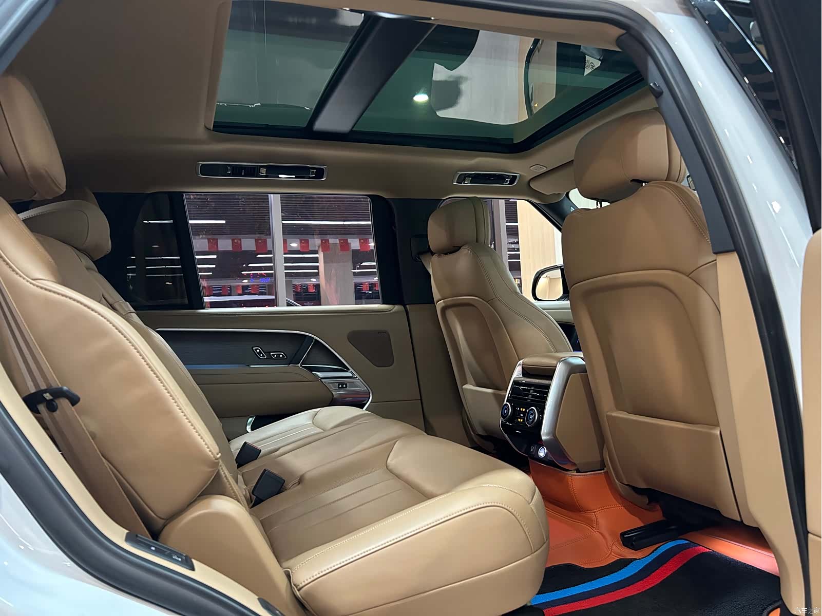 Land Rover Range Rover, 2023 32
