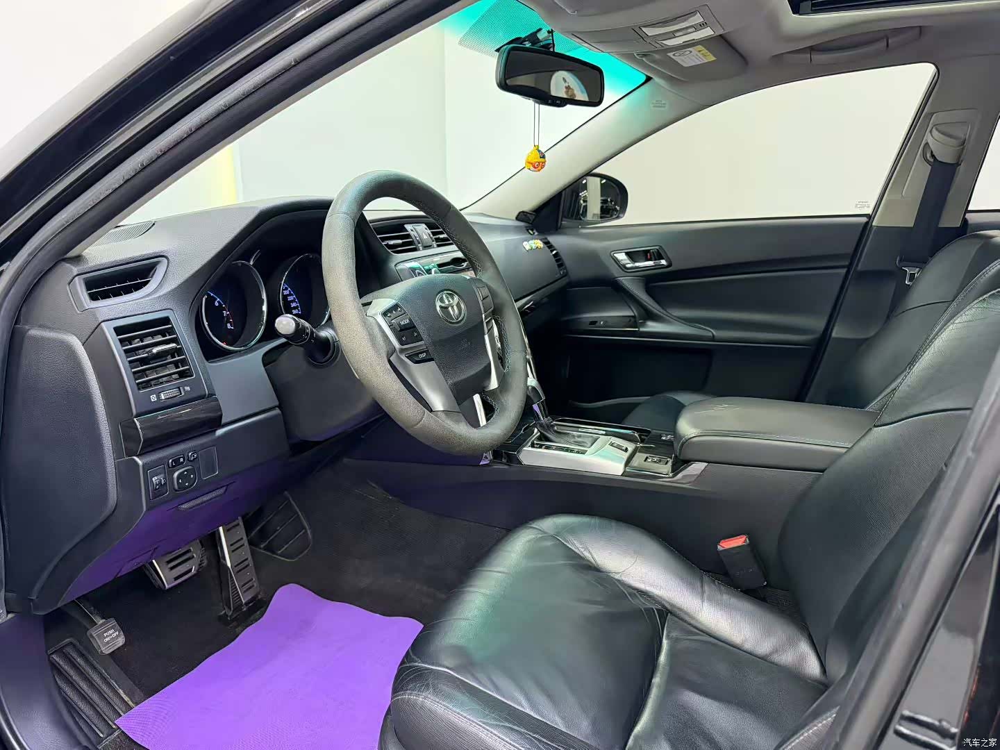 Toyota 2.5V, 2013 все фото