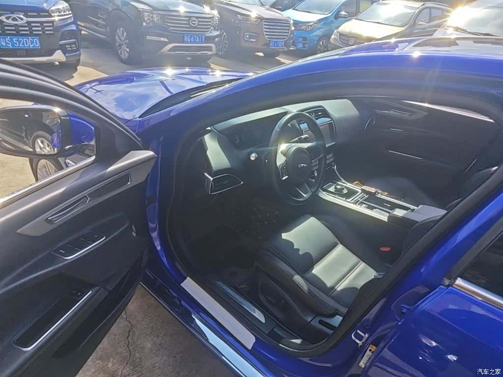 Land Rover XEL, 2019 16