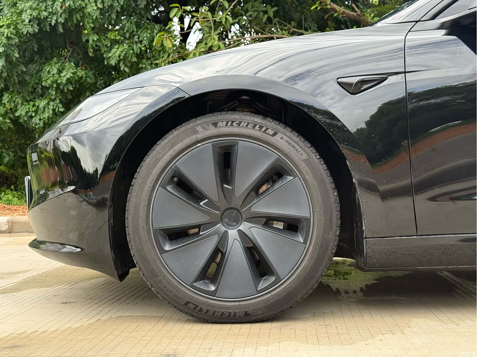 Tesla Model 3, 2023 11