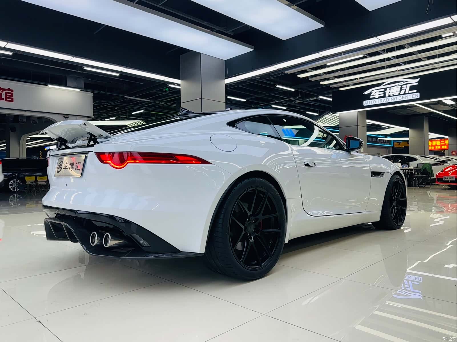 Jaguar F-TYPE, 2017 6