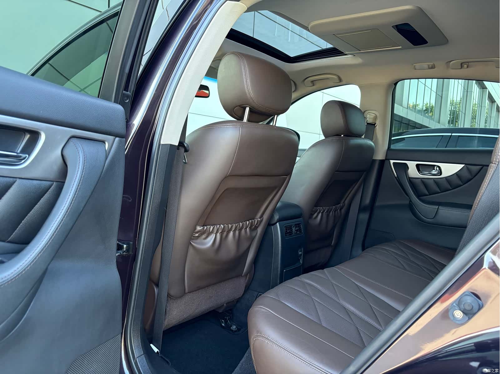 Infiniti QX70, 2015 8