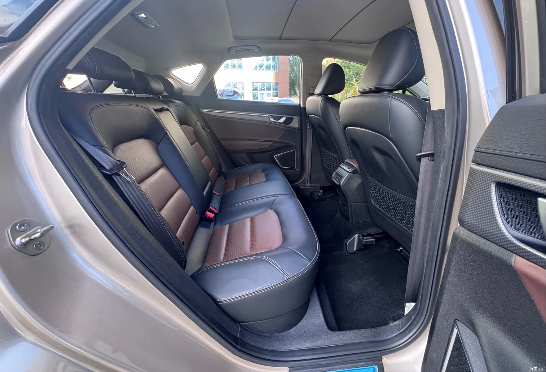 Geely Emgrand, 2017 7