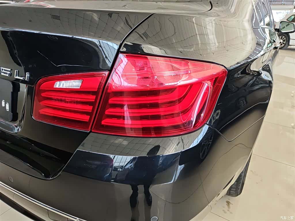 BMW 5 Series, 2017 24