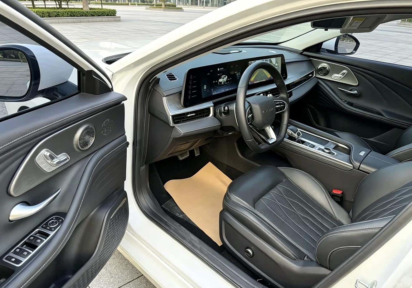 Chery Arrizo 8, 2022 11