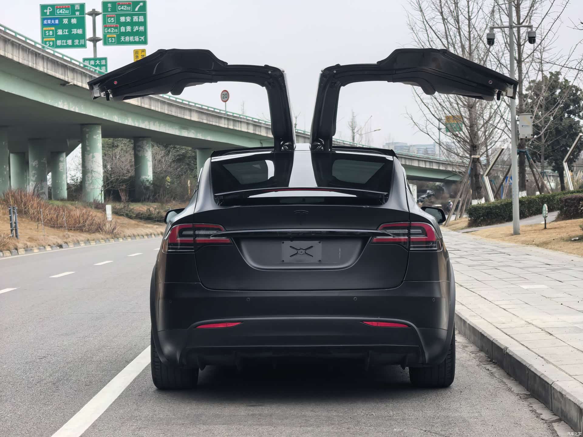 Tesla Model X, 2019 все фото