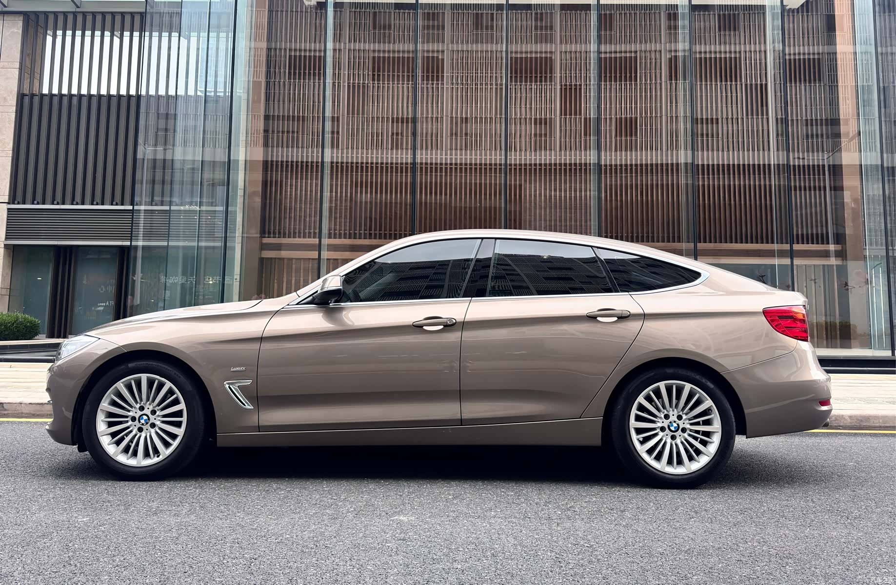BMW 3 Series, 2016 3