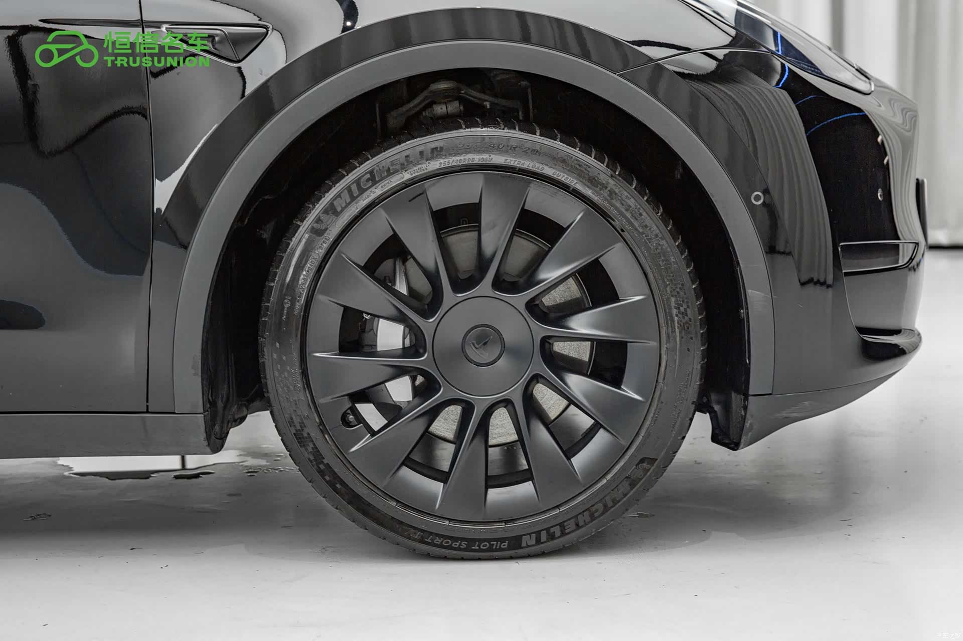 Tesla Model Y, 2023 11