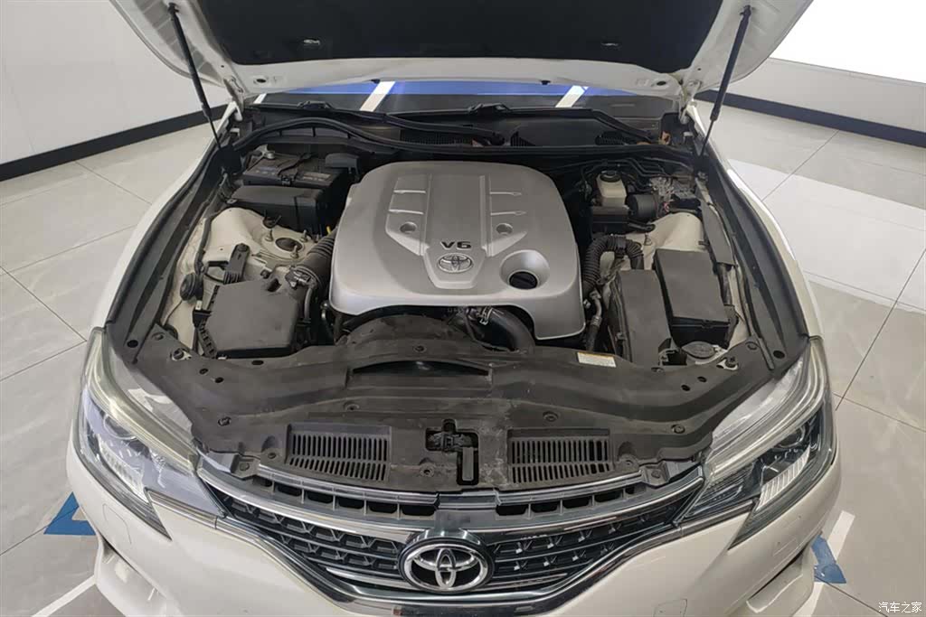 Toyota 2.5V, 2017 10