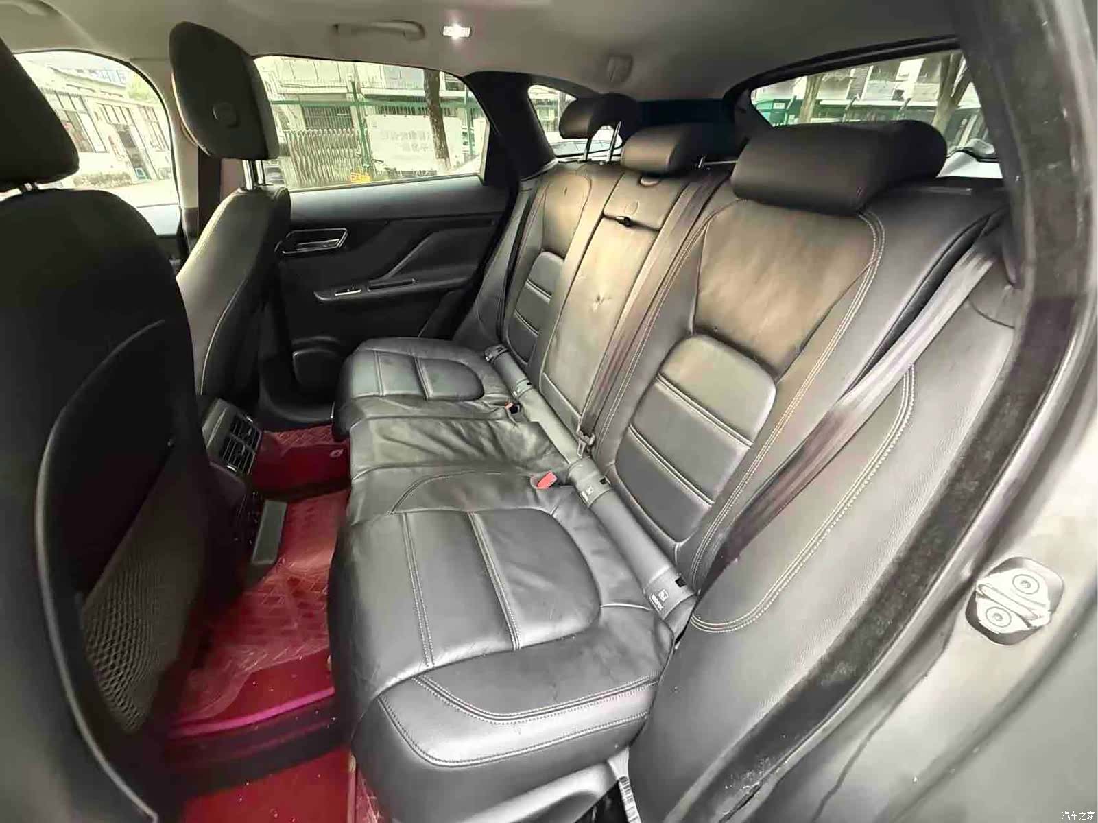 Jaguar F-PACE, 2018 все фото