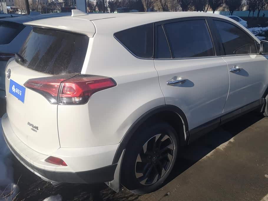 Toyota RAV4 Rongfang