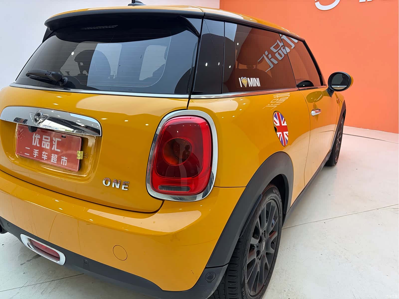 Mini ONE, 2016 19