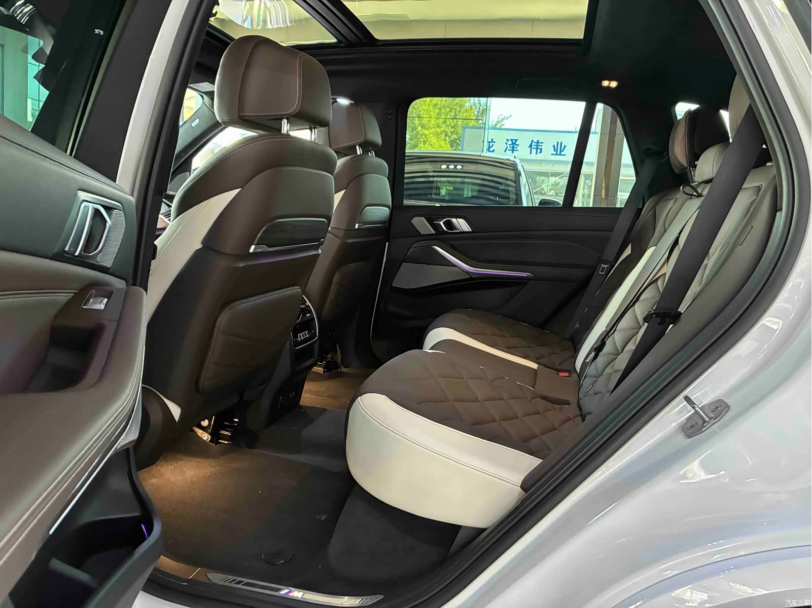 BMW X5, 2023 9