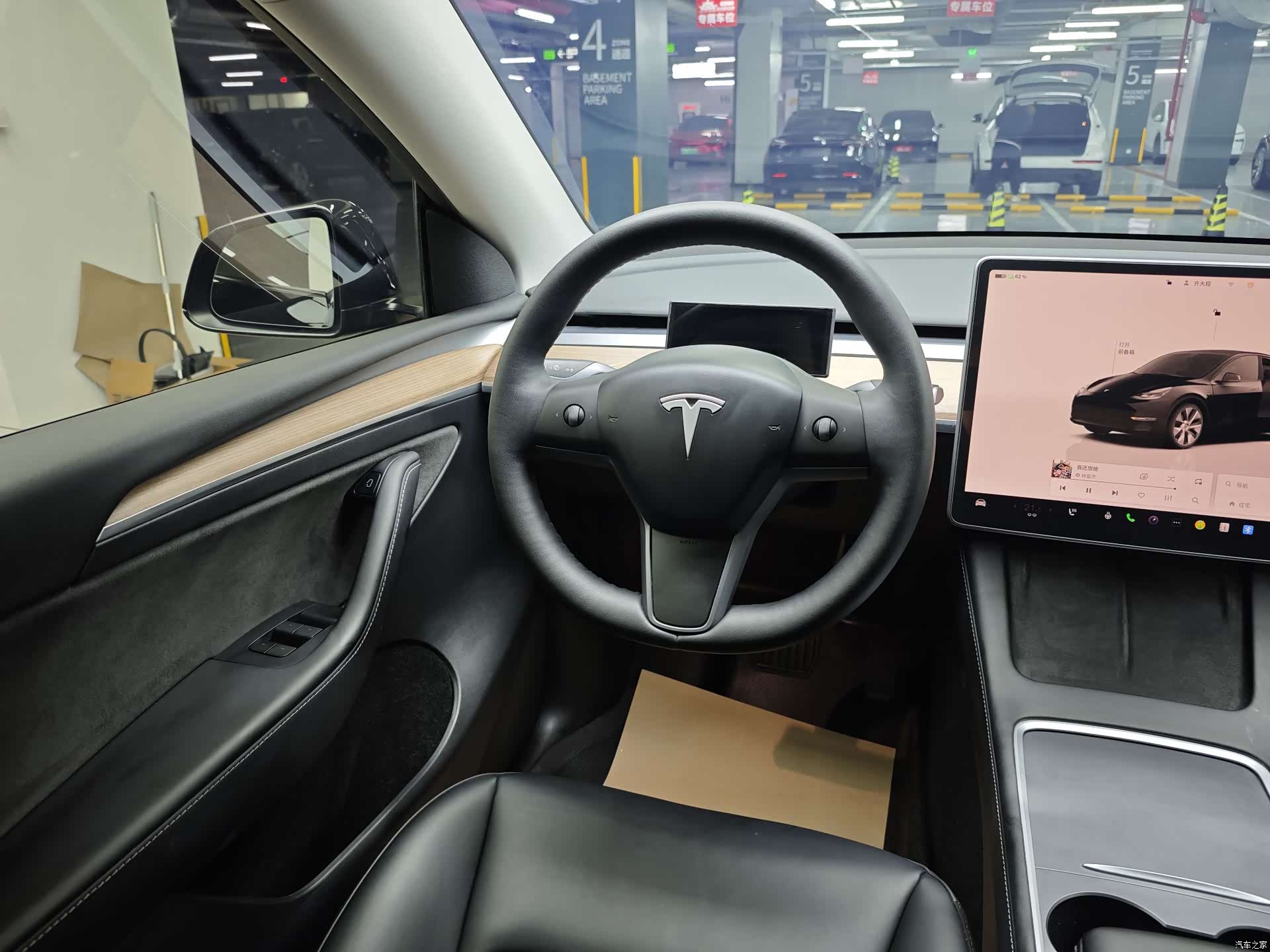 Tesla Model Y, 2022 12