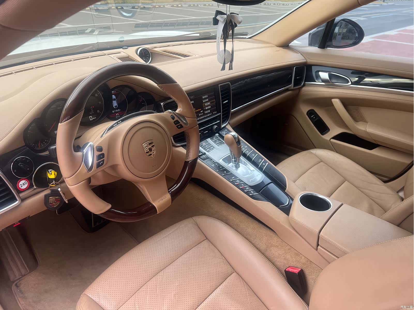 Porsche Panamera, 2011 4