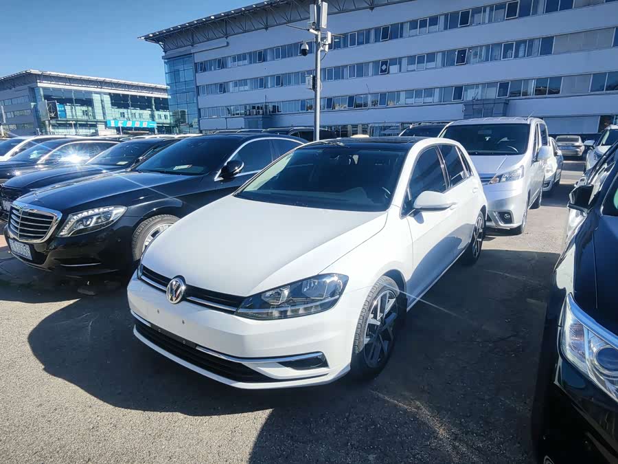 Volkswagen Golf 2020, фото 1