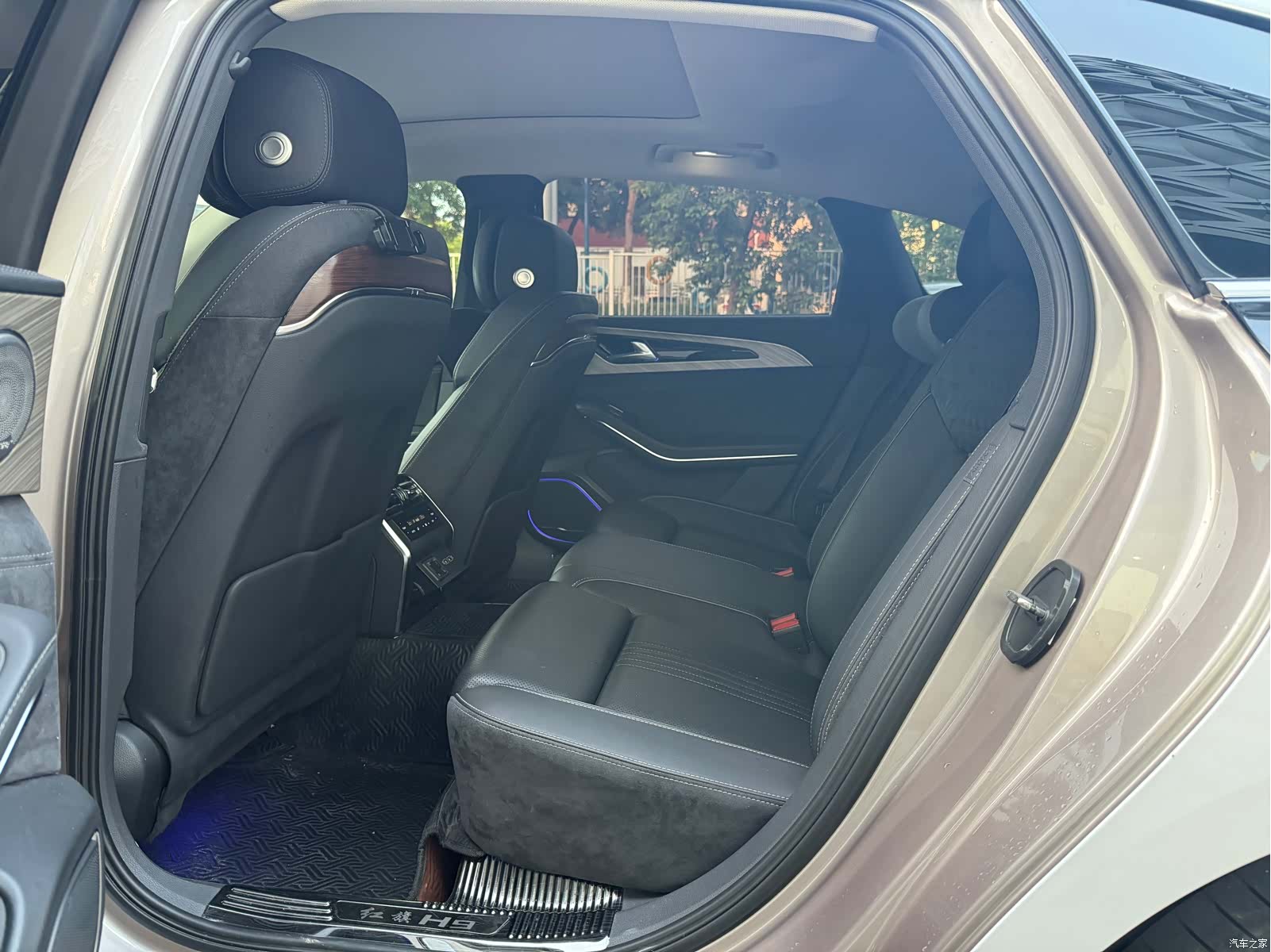 Hongqi H9, 2021 14