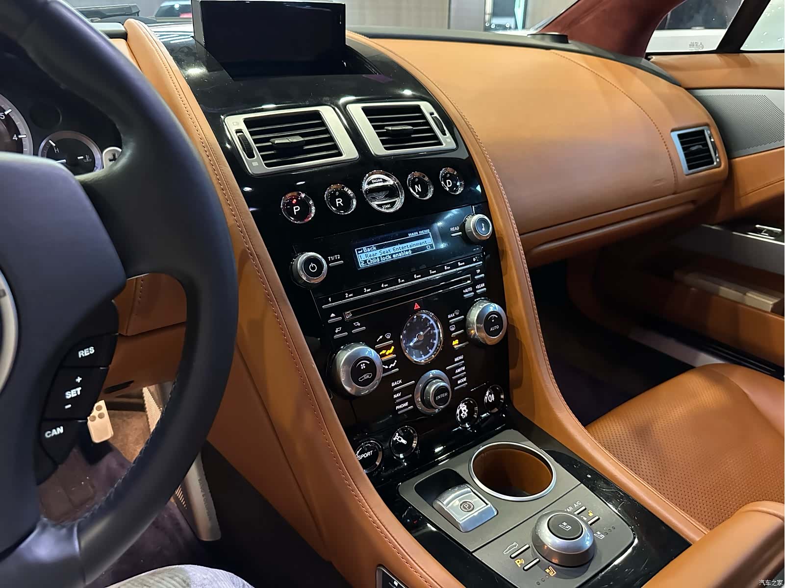 Aston Martin Rapide, 2017 13