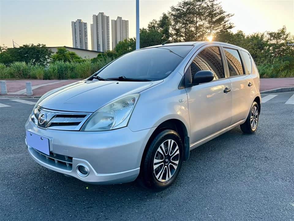 Nissan Liwei