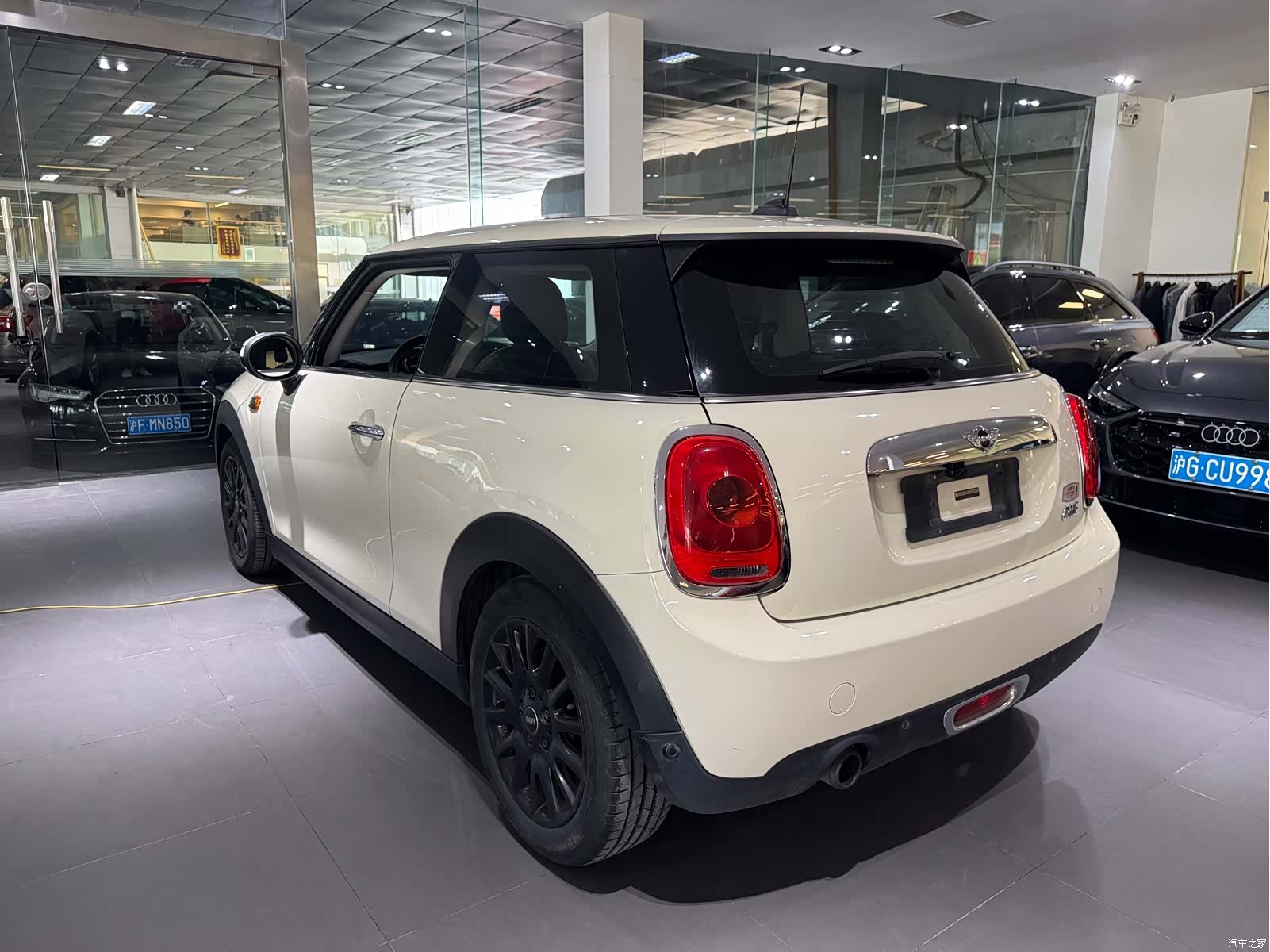 Mini ONE+, 2014 7