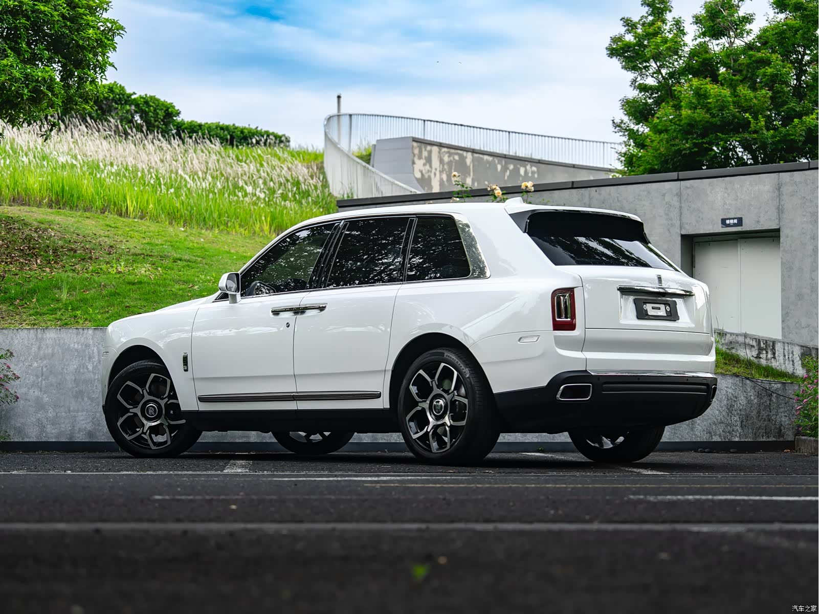 Rolls-Royce Cullinan, 2025 20