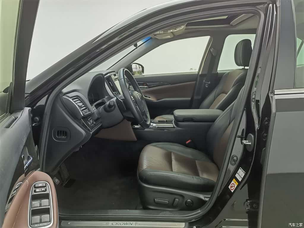 Toyota Crown, 2018 10