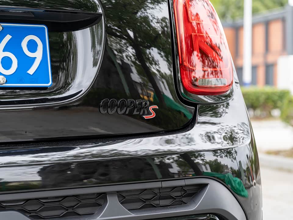 MINI MINI