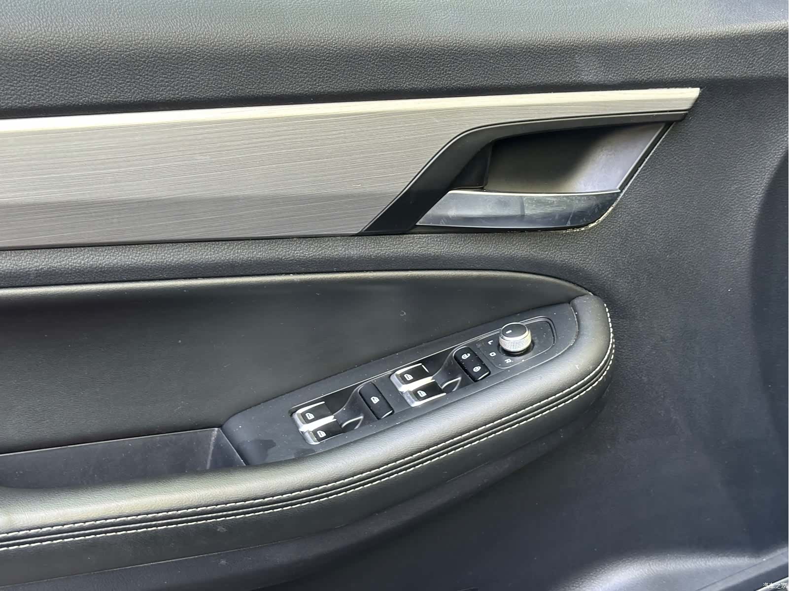 Geely X6, 2019 10