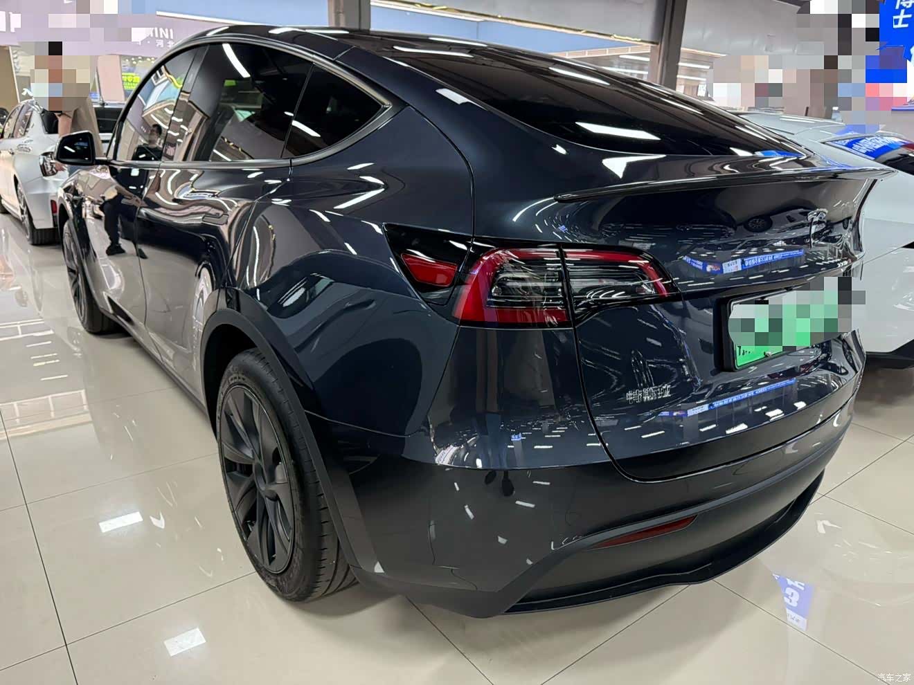 Tesla Model Y, 2024 18