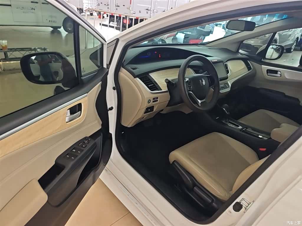 Honda Jade, 2016 16