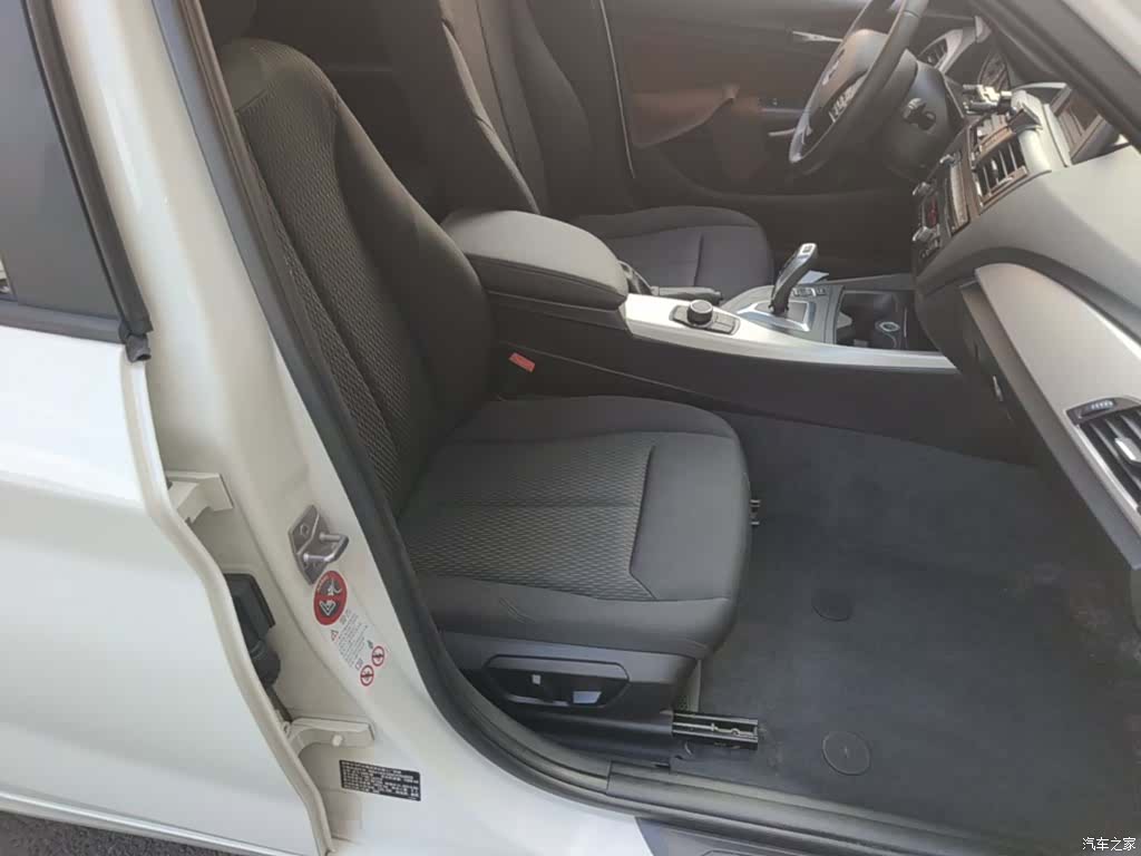 BMW 1 Series, 2016 25