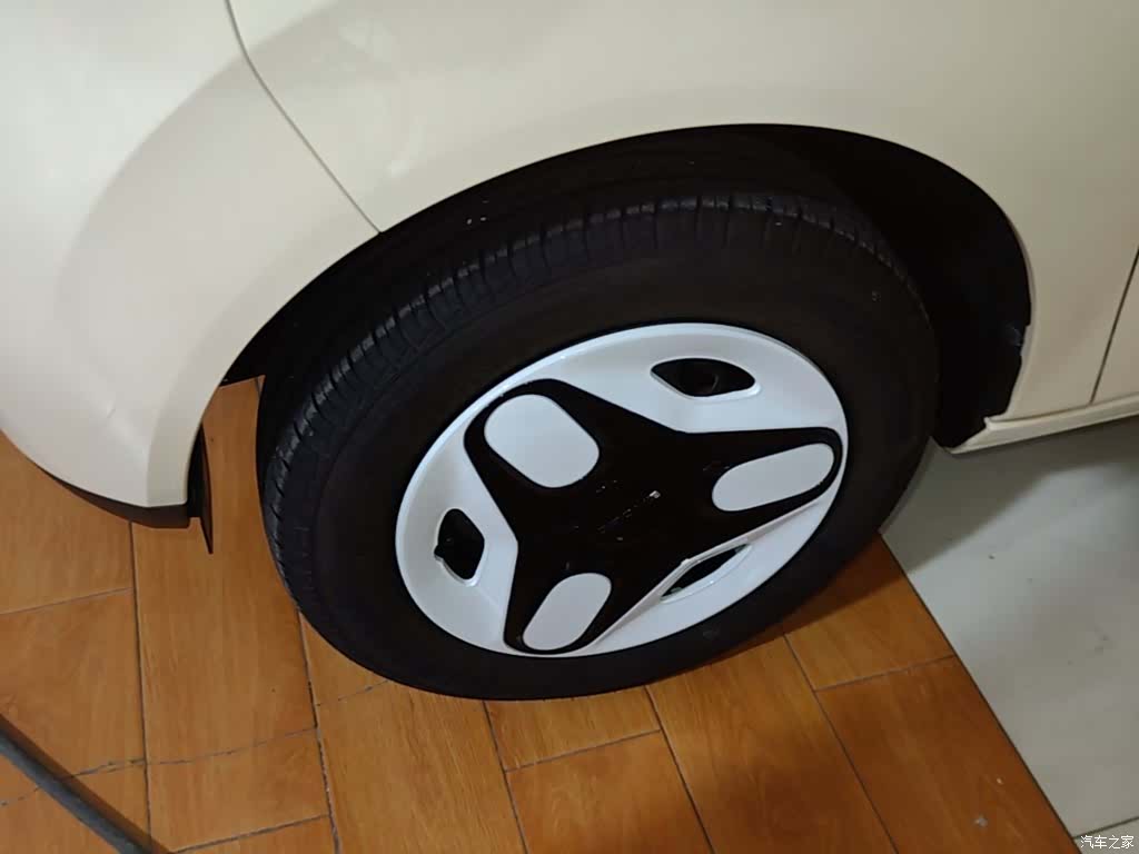 Geely Panda, 2025 23