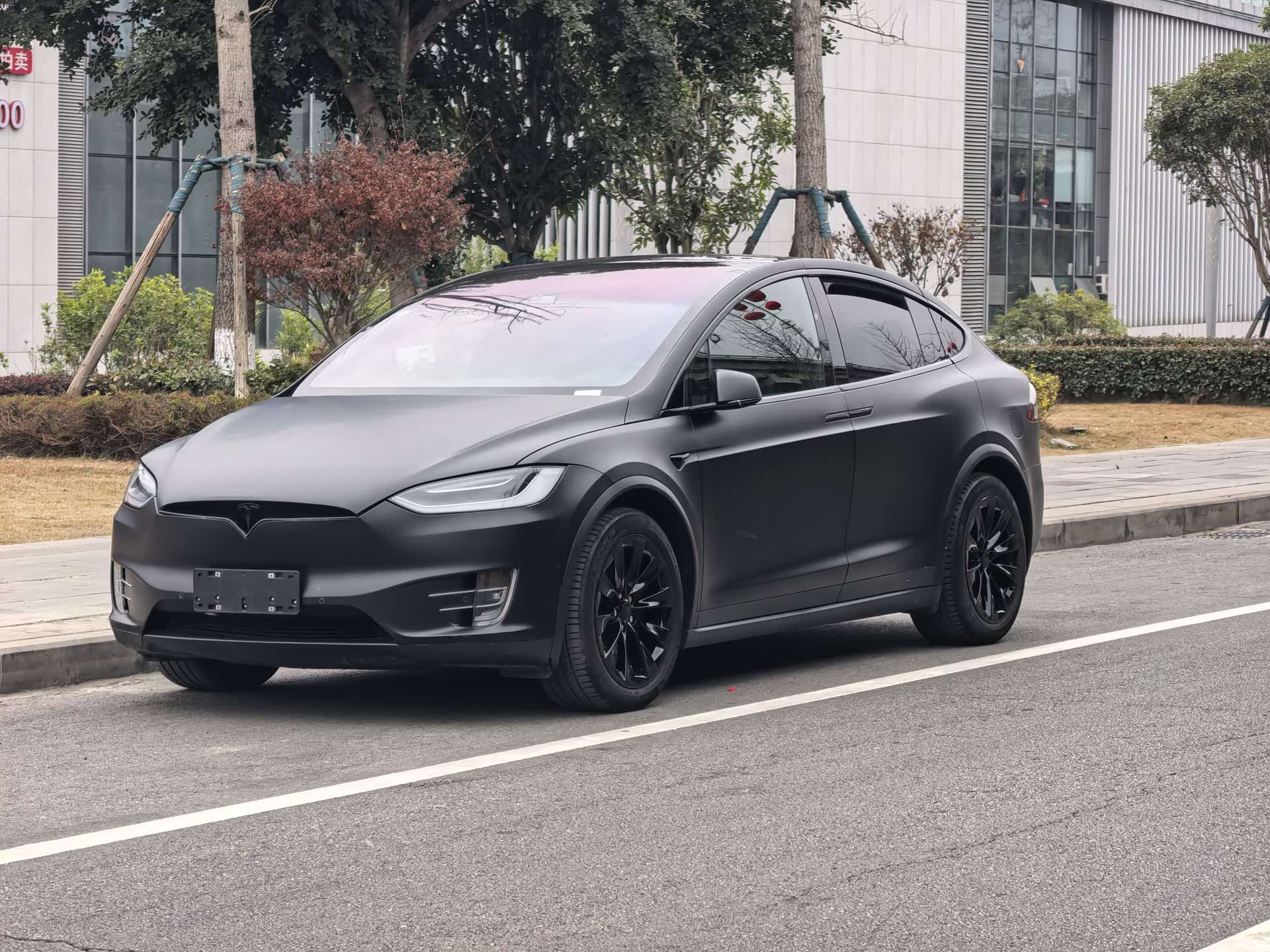 Tesla Model X, 2019 1