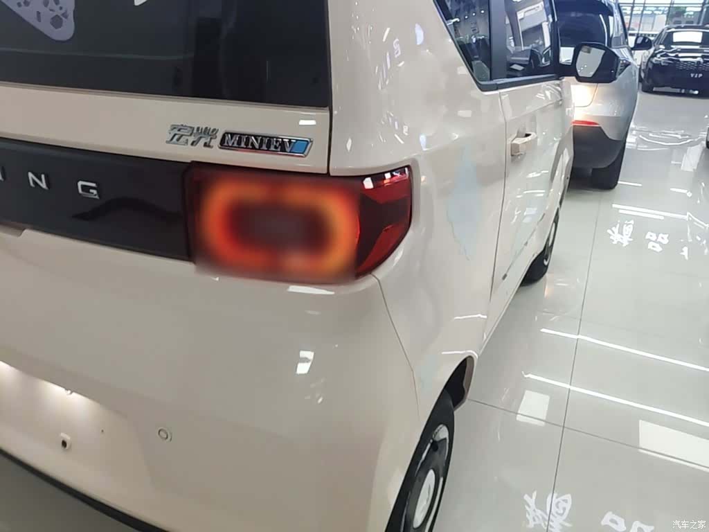 Wuling MINIEV, 2022 8
