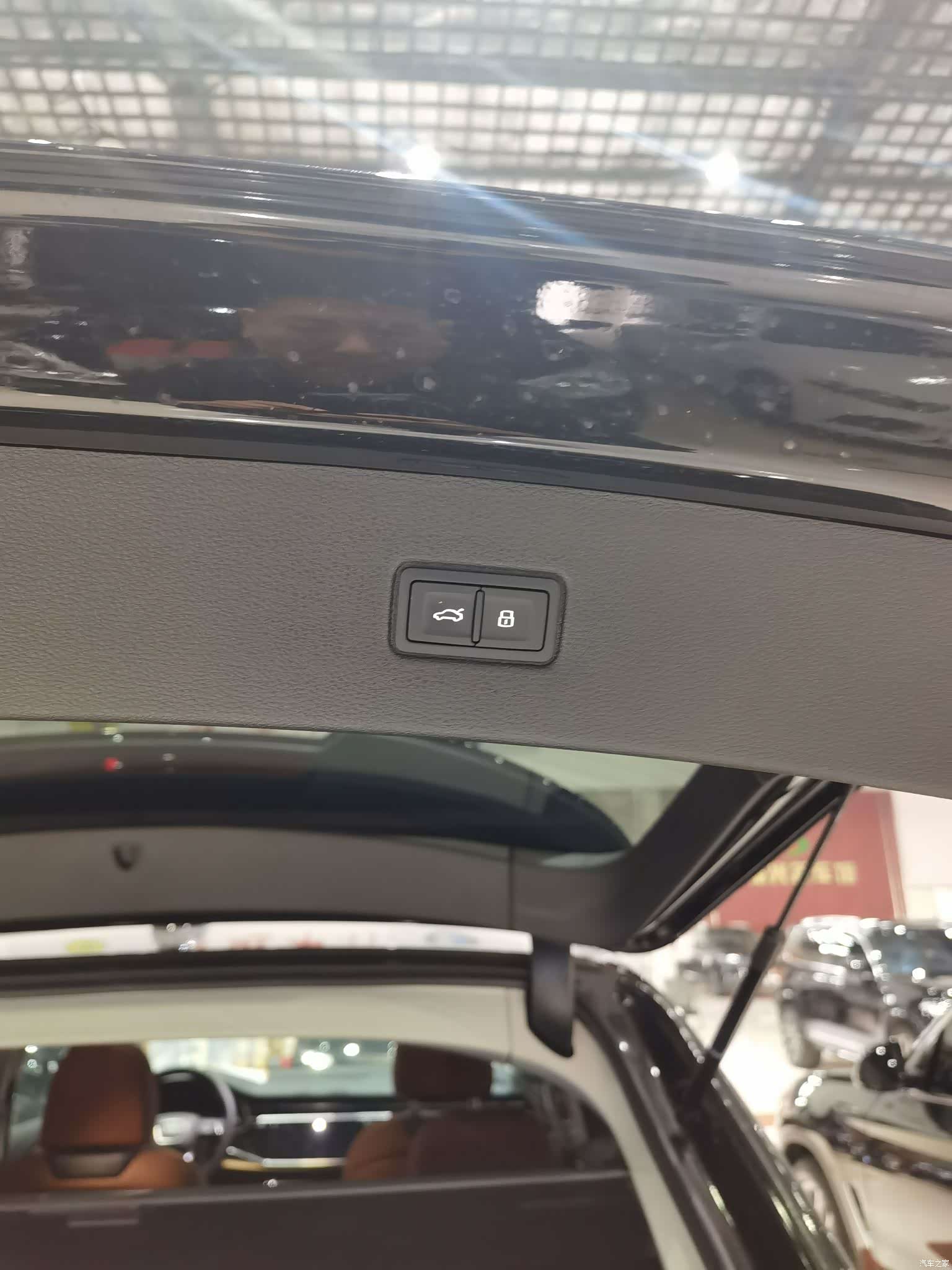 Audi Q7, 2025 19