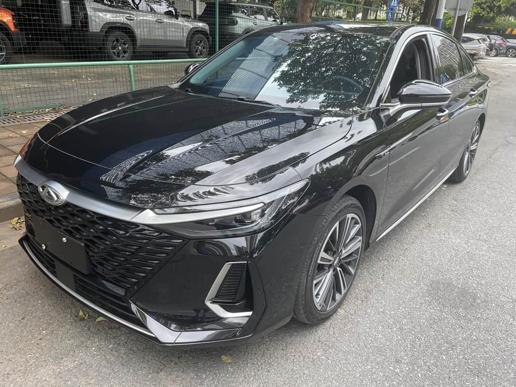 Chery Arrizo 8