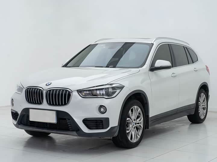 BMW X1 2019 — фото 1