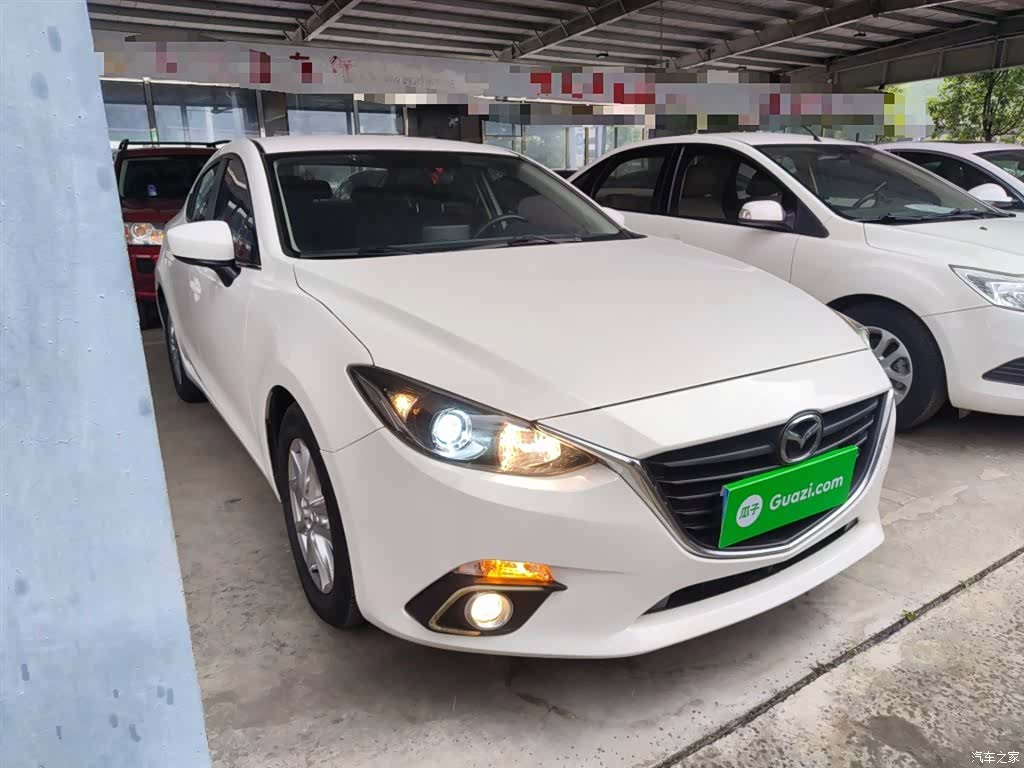 Mazda Mazda3, 2015 4