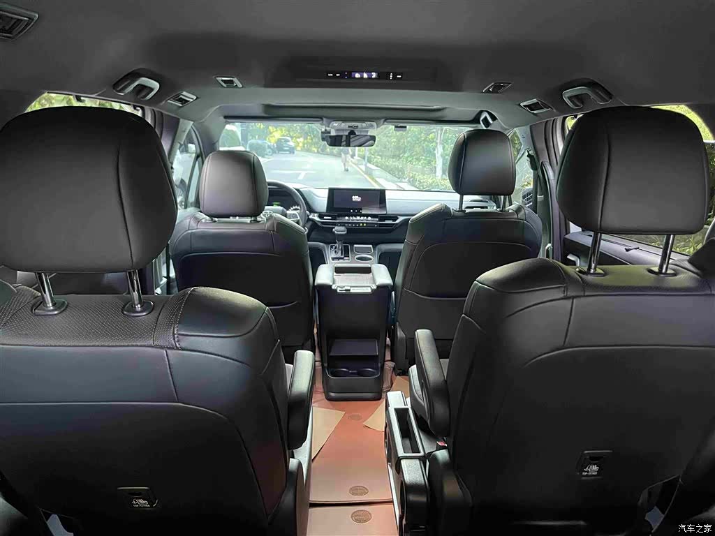 Toyota Sienna, 2024 26