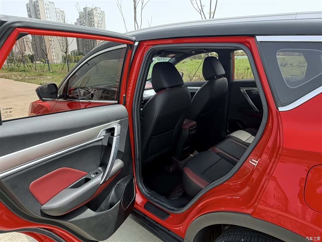 Geely Coolray, 2021 16