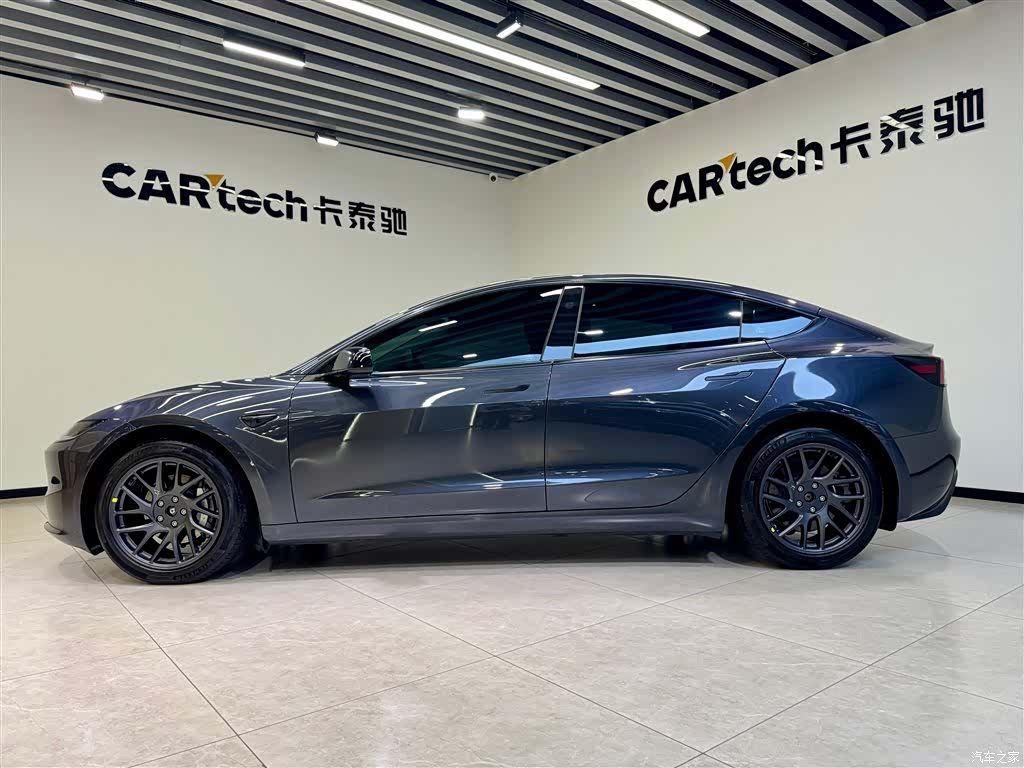 Tesla Model 3, 2024 6