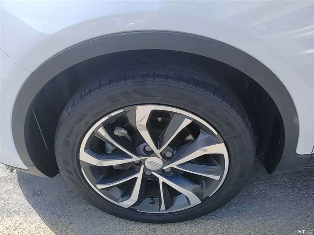 Geely Emgrand, 2020 23